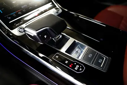 2023 AUDI A8 — миниатюра 11