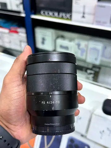 Sony ZEISS FE 24-70mm f/4 oss Lens (Used) - Full Frame E-mount