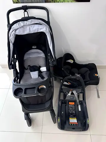 Chicco KeyFit 35 Travel System Stroller  Car Set