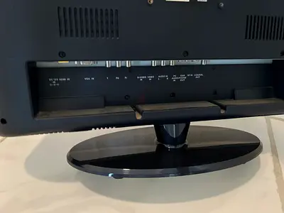 GRUNDIG M Tv console /computer console