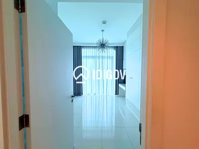 Vacant | Corner Apartment | Private Beach Access