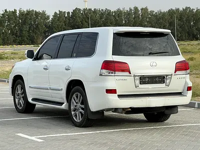 2013 Lexus LX-SERIES — миниатюра 4