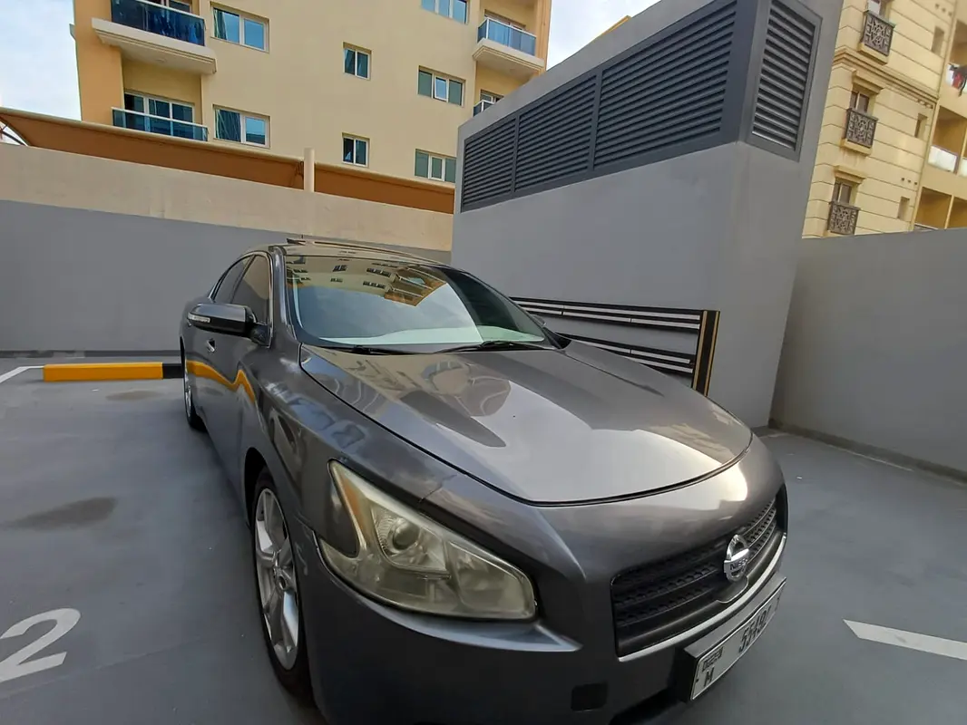 Nissan Maxima 2015 — photo 1 of 5
