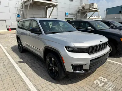 Jeep Service History / 2 Keys | Jeep Grand Cherokee Altitude 2022 GCC Specifications (Single Owner)
