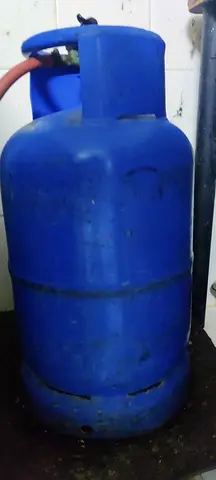 Gas cylinder