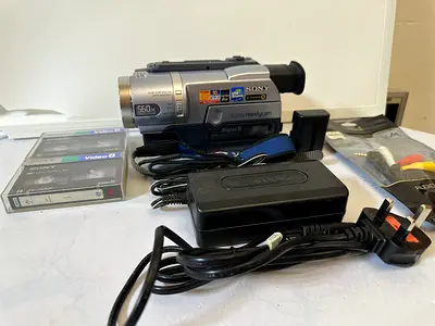 (For old Cassettes/Recording vintage footage)Sony Handycam DCR-TRV140 PAL/NTSC Digital8 Camera