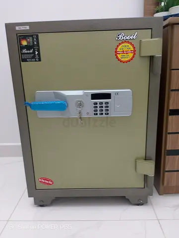 BooiI Heavy-Duty Electronic Safe with Key Lock - Used