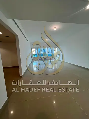 شقة غرفتين وصالة بإطلالة بحرية للإيجار في الخان الشارقة برج راقي مع جيم ومسبح وباركن وتكييف على المالك