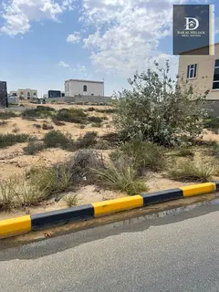 For sale in Al Hoshi – Sharjah Residential land plot Land area: 10,000 sq. ft. Prime location: On 