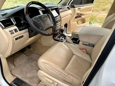 2013 Lexus LX-SERIES — миниатюра 9