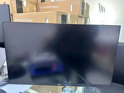 LG UltraFine 27US550