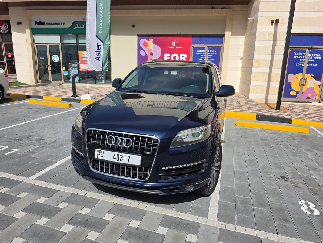 Audi Q7 2014 — photo 1 of 7