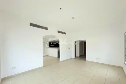 Luxurious villa |4BR+Maidroom| Vacant|More options