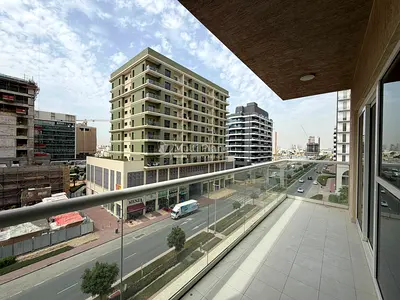 Semi Furnished | Close To World Trade Center | Amazing Layout