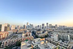 Vacant | Fitted Kitchen | Multiple Cheques