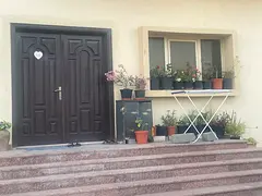 Studio Room for sharing (looking for a working Indian lady to share the room with me )