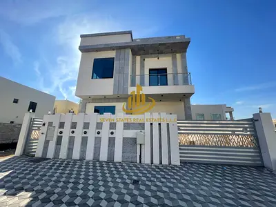 Villa for rent in Al Yasmin Prime location 5 master bedrooms, 2 living rooms, majlis, large kitchen, and maid's room