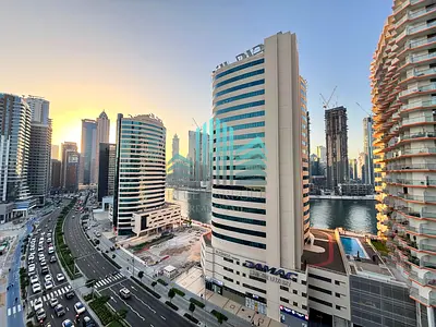 STUNNING CANAL VIEW | PRIME LOCATION | BRIGHT & SPACIOUS