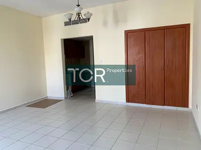 STUDIO | FRANCE CLUSTER | NEAR UNION COUP BUS STOP