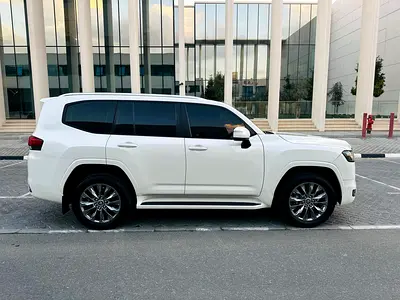 2024 Toyota Land Cruiser GXR - GCC Specs - Brand New