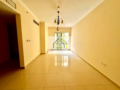Luxury 2bhk with 3 washroom Laundry Room