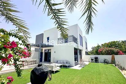 1st of May | Single Row | Landscaped
