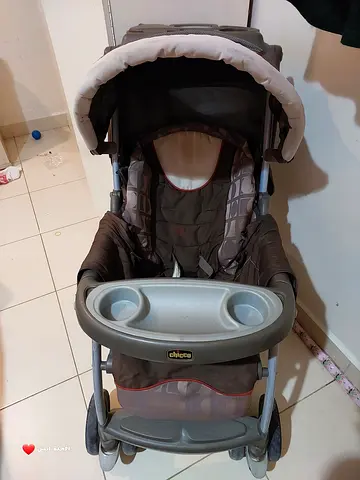 Chicco brown standard stroller in very good condition