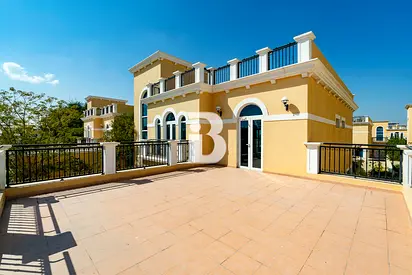 4 BR Single row | Vastu | Corner