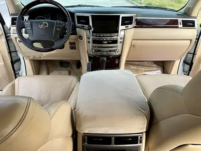 2013 Lexus LX-SERIES — миниатюра 8