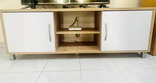 Low TV Cabinet/Entertainment Unit with Storage - Light Oak  White