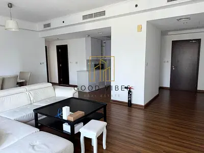 1 BR RENOVATED TO 2BR | FULL LAKE VIEW | BALCONY