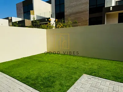 VACANT | SPACIOUS 3 BEDROOM ENSUITE + MAIDS