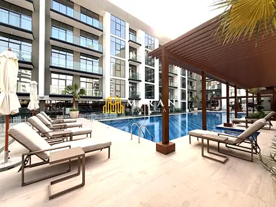 Elegant 2BR Apartment - Large Size - Pool View - Free AC