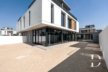 BRAND NEW / INTERNAL ROAD FACING / READY TO MOVE