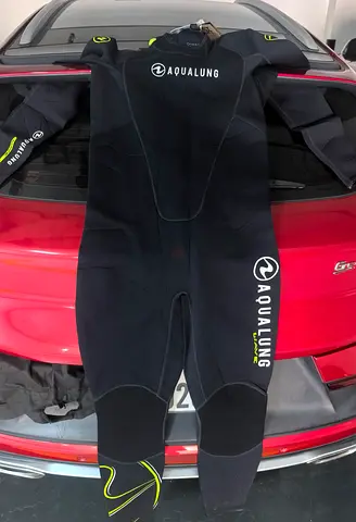 Aqua Lung Full Wetsuit - Mens Size (Neoprene Scuba/Dive Suit)