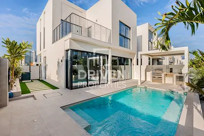 Private Pool | Upgraded Kitchen | Fully Landscaped