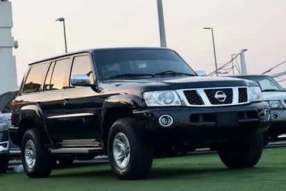 Nissan Patrol Safari - MANUAL GEAR - MODEL 2022 - V6 - 4 DOORS FULL OPTION GCC Specs