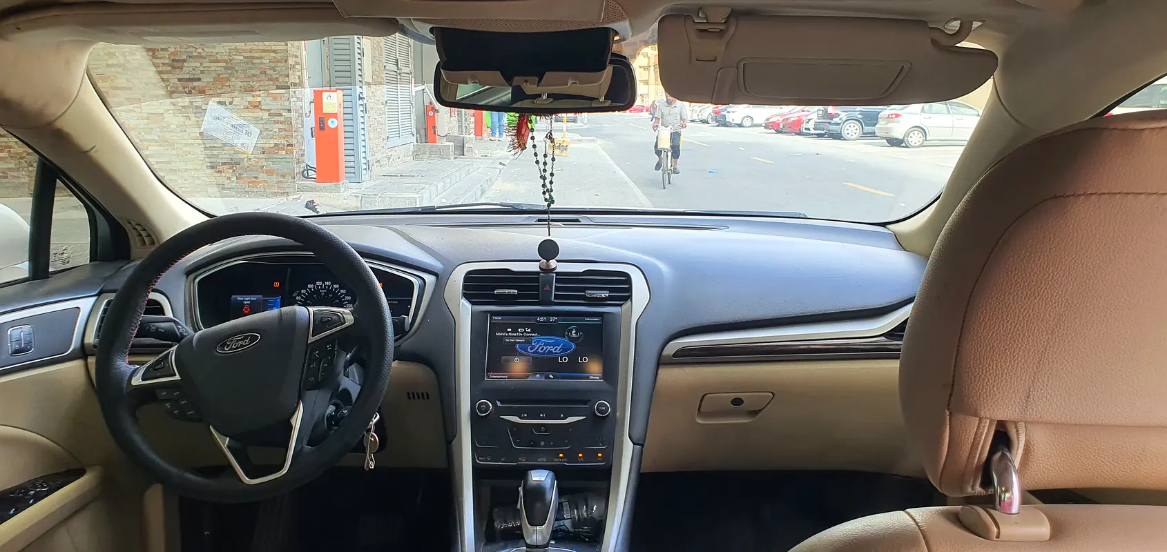 Ford Fusion 2014 — photo 1 of 5