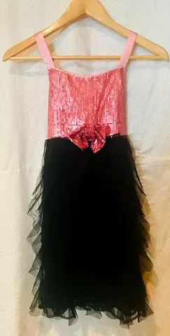 10 fancy children’s dresses for 500 AED, for 9-10 year old