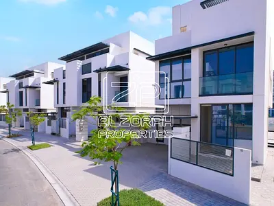 فلل فاخرة على البحر | قيمة طويلة الأمد