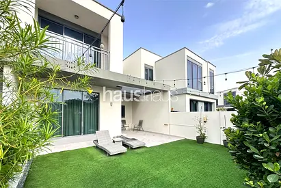 Fully Furnished | Backing the Park | Available