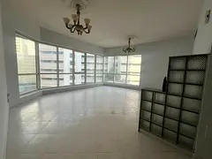 Ac free one month free, free gym and swimming pool, laundry room, spacious layout, master bedroom, a