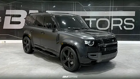 Land Rover Defender 110 HSE 2023 GCC Specs - Pristine Condition