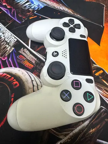 White DualShock 4 Wireless Controller (Used) for PS4
