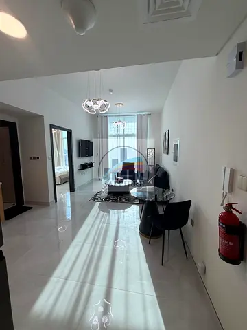 غرفة نوم واحدة مفروشة | إطلالة على وسط المدينة | Skyz by Danube Arjan