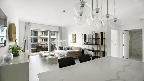 Fully Upgraded | Furnished | Partial Fountain View