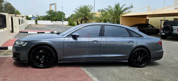 Audi A8 60 TFSI Quattro