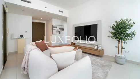 Building Specialist | Upgraded | Furnished