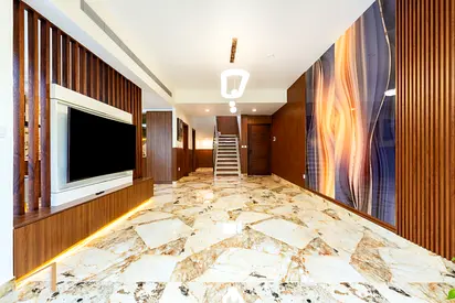 Upgraded | 3BHK | Ready To Move In