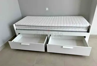 IKEA brimness daybed with 2 big storage drawers and 2 IKEA mattresses. ✨